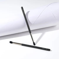 PAC EYESHADOW BLENDING BRUSH 114