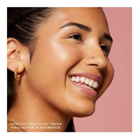 RARE BEAUTY POSITIVE LIGHT SILKY TOUCH HIGHLIGHTER-MESMERIZE