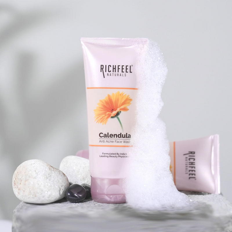 RICHFEEL NATURAL CALENDULA ANTI ACNE FACE WASH 100G