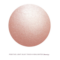 RARE BEAUTY POSITIVE LIGHT SILKY TOUCH HIGHLIGHTER-MESMERIZE